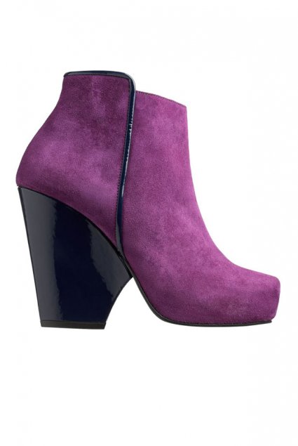 Boots violette.